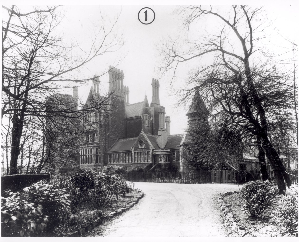 Meanwood Towers, construit en 1867, 1950 - English Photographer
