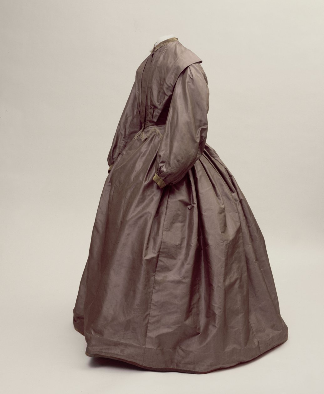 Robe de départ de Charlotte Brontë - English School