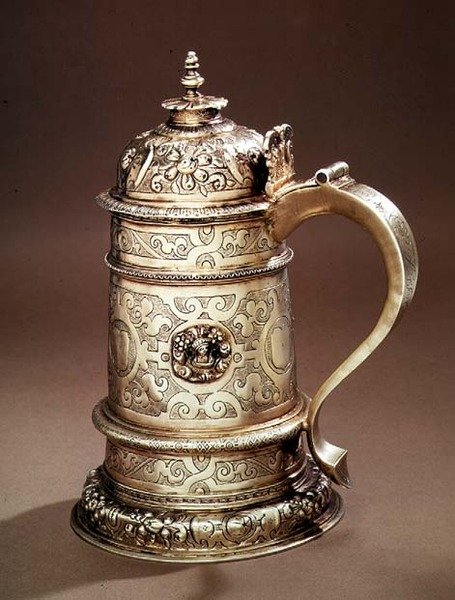 Chope, I.R. avec un quadrilobe sous un bouclier, 1602 - English School