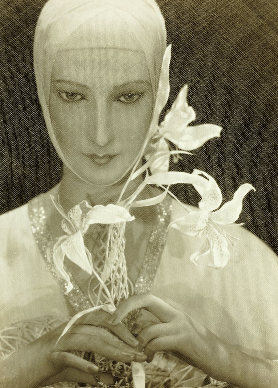 Publicité pour Elizabeth Arden, prise de vue - Adolf de Meyer