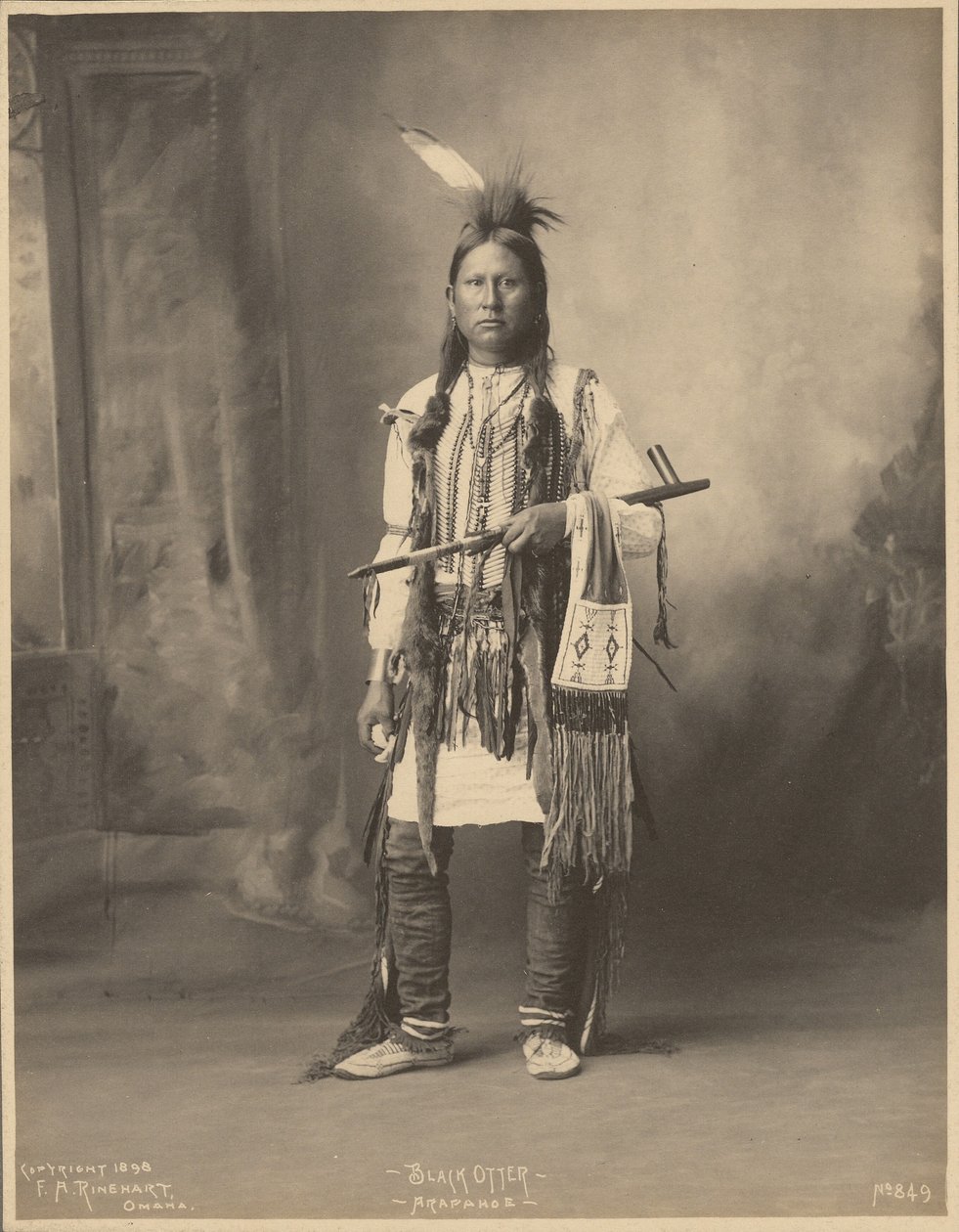 [Loutre noire, du peuple Arapaho] - Adolph F. Muhr