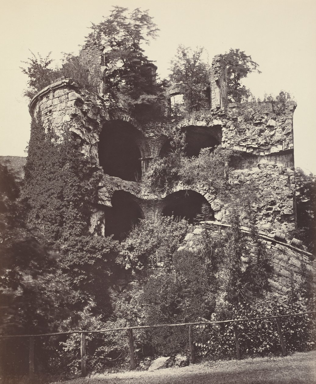 La tour éclatée, château de Heidelberg, v. 1865 (photo) - Adolphe Braun