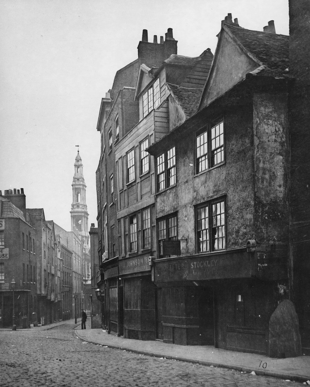Drury Lane, vue vers le sud montrant le clocher de St. Mary-le-Strand, c.1876 - Alfred and John Bool