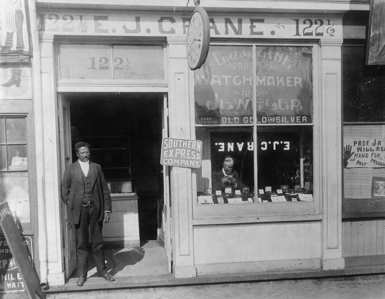 E.J. Crane, horloger et bijoutier, vers 1899 - American Photographer