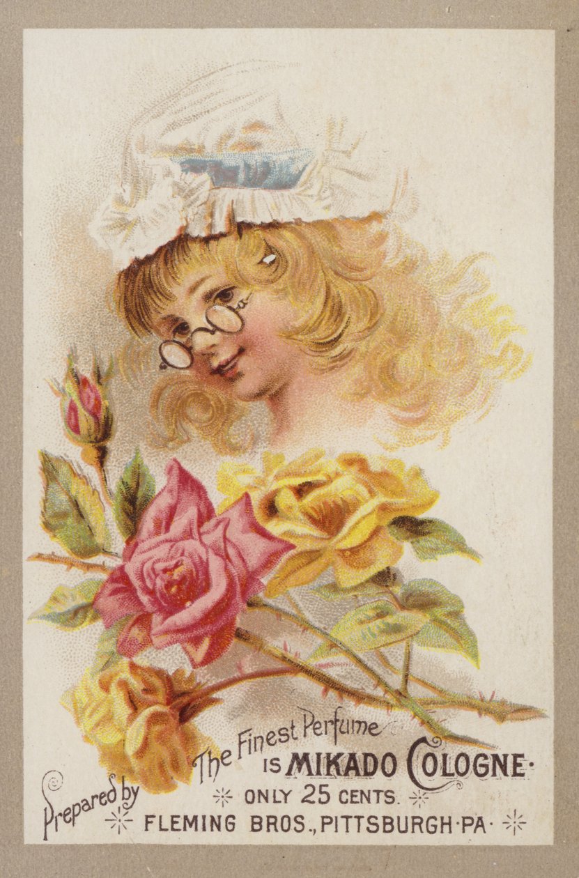 Fille au bonnet de ménage portant des lunettes - American School