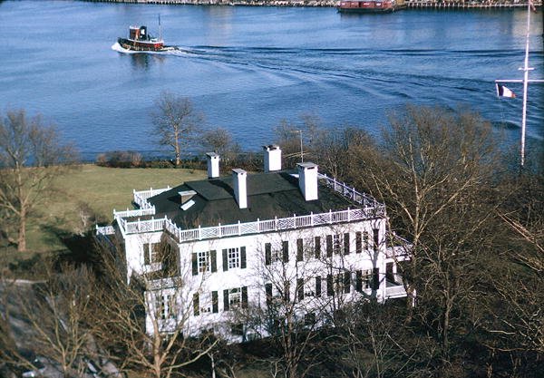 Gracie Mansion - American School
