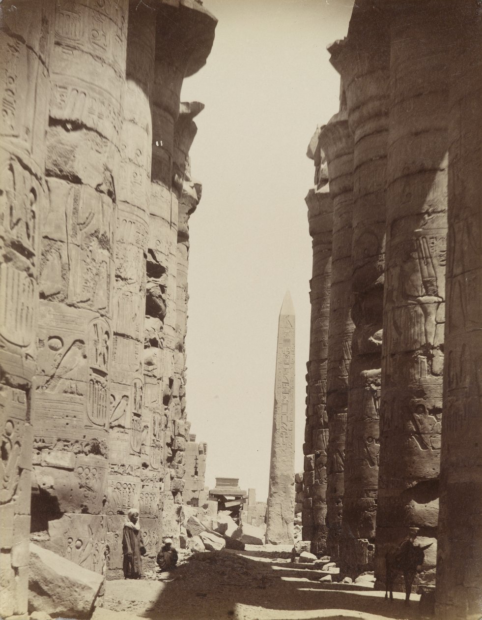 Colonnes et obélisque à Karnak - Antonio Beato