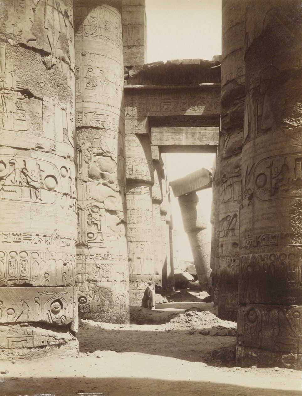 Intérieur de la salle hypostyle, Karnak - Antonio Beato
