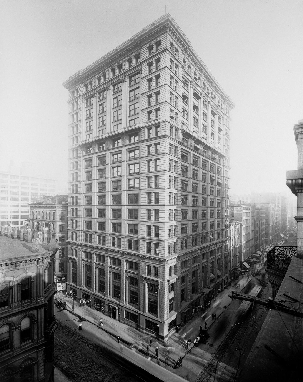 Tribune building, Chicago, Illinois, États-Unis - Barnes and Crosby