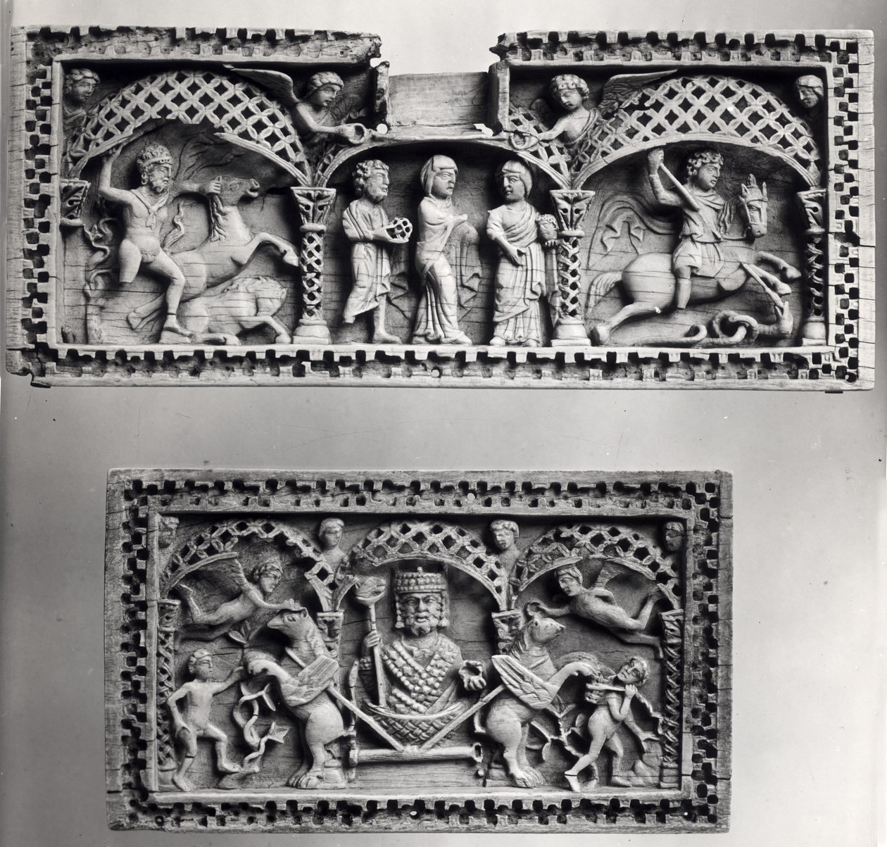 Deux plaques d