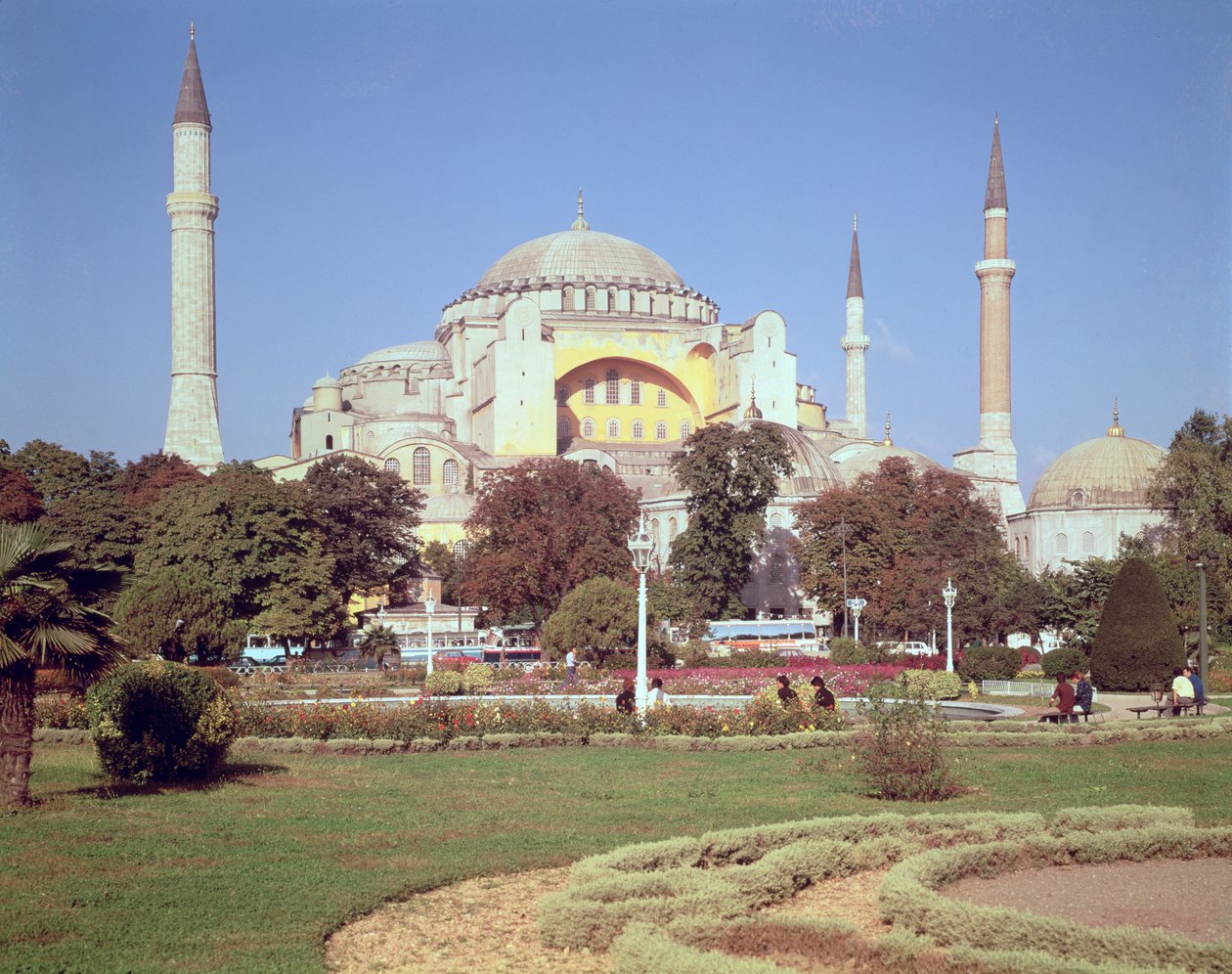 Vue extérieure, construite en 532-37 après J.-C. - Byzantine School