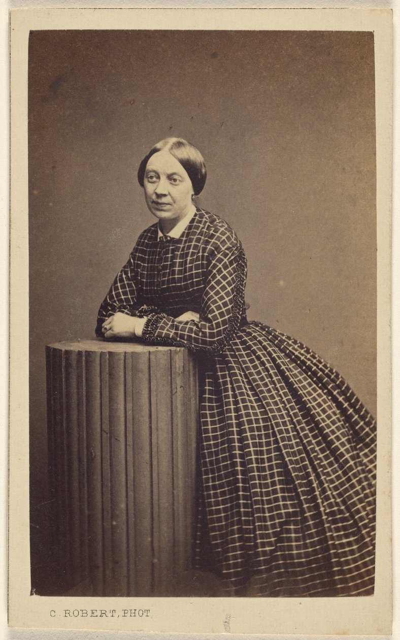 [Femme non identifiée s