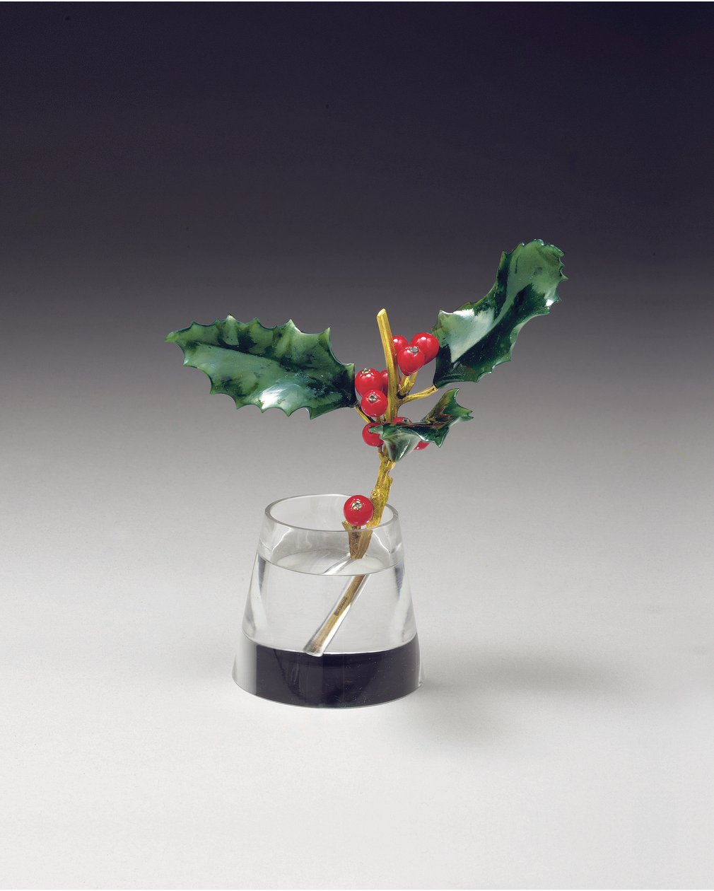 Branche de houx dans un vase effilé, vers 1890 - Carl Fabergé