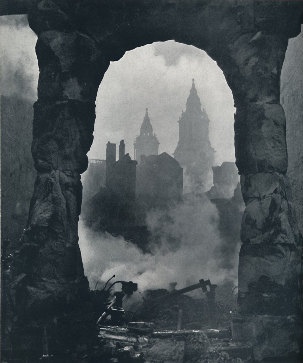 Apocalypse, 1941 - Cecil Beaton