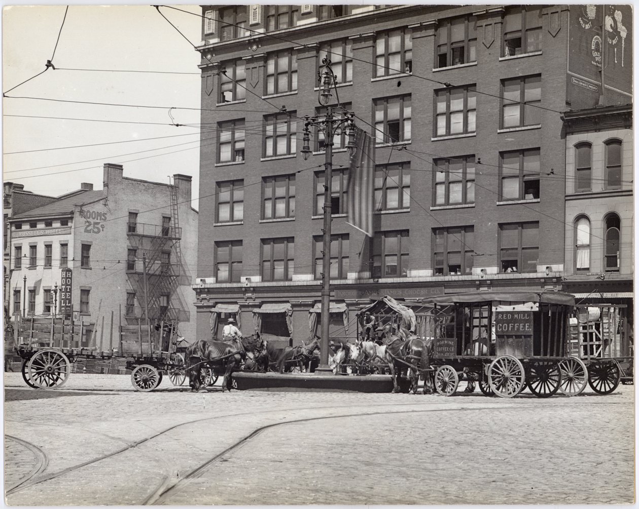 Abreuvoir pour chevaux sur la 3e rue, à Washington Avenue ou Lucas Avenue - Charles Clement Holt