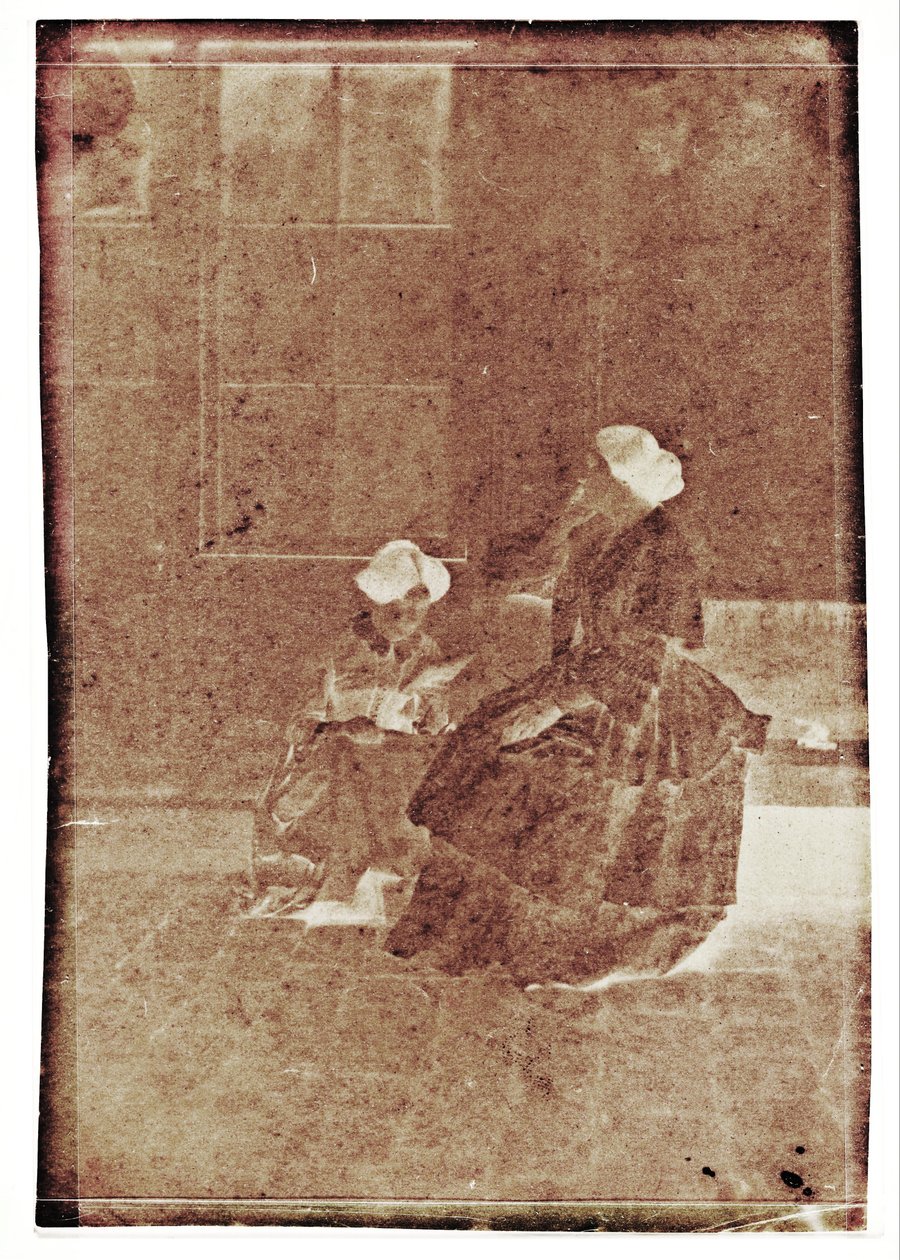 Femmes dans une cour - Charles Nègre