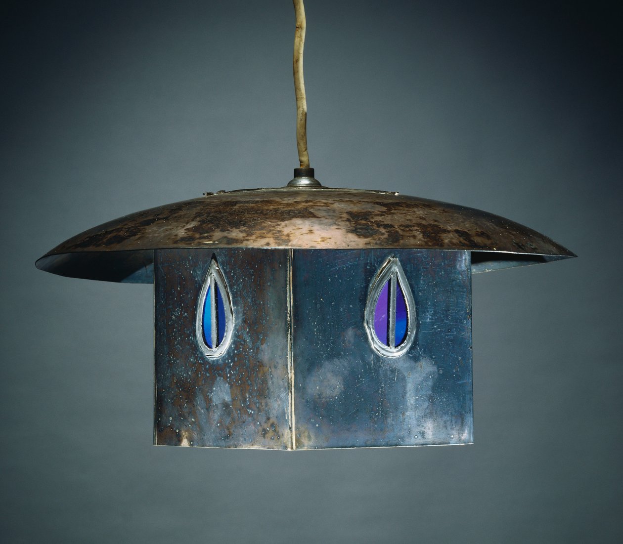 Abat-jour suspendu, vers 1900 - Charles Rennie Mackintosh