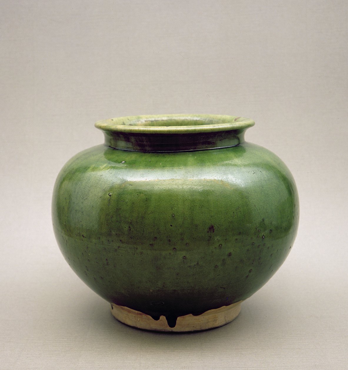 Pot chinois, Yueh ware, Six Dynasties (265-589AD) - Chinese School