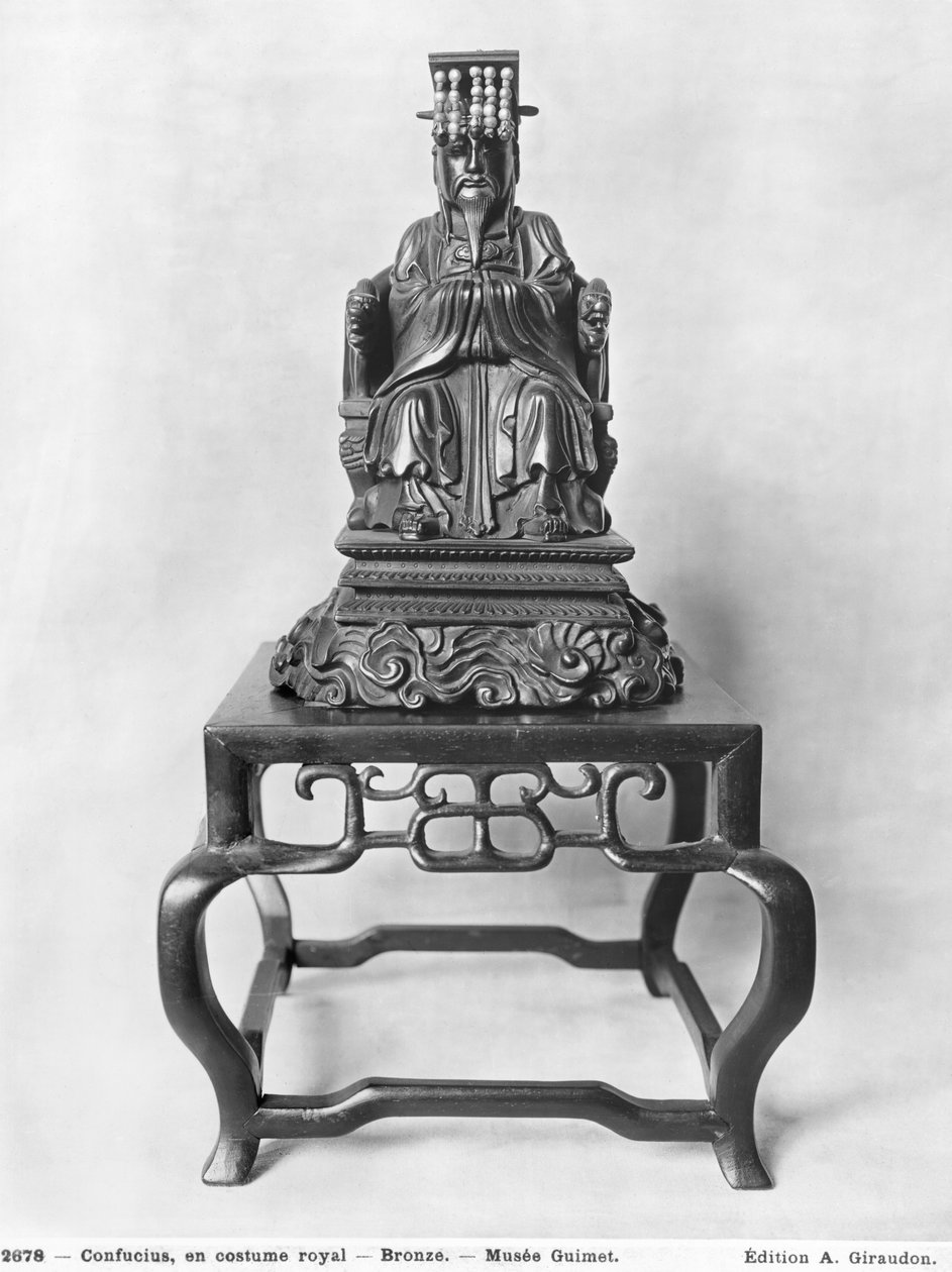Statuette de Confucius en mandarin, Dynastie Qing (1644-1912) - Chinese School