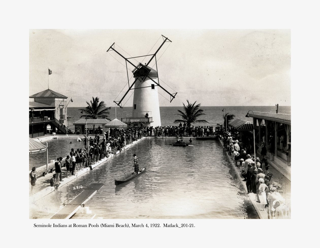Indiens Séminoles aux piscines romaines, Miami Beach, 4 mars 1922 - Claude C. Matlack
