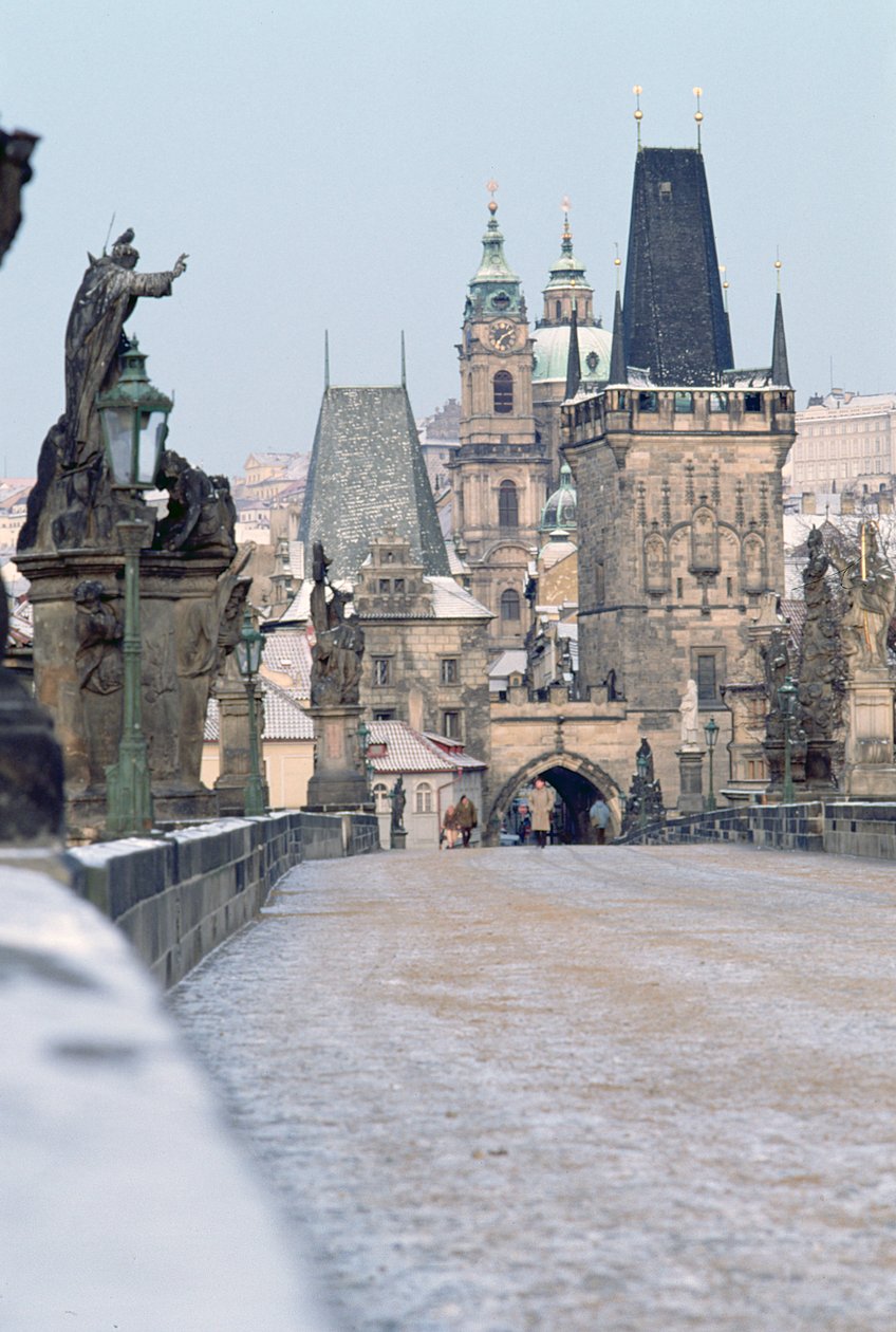 Vue du pont Charles, construit en 1367 - Czech School