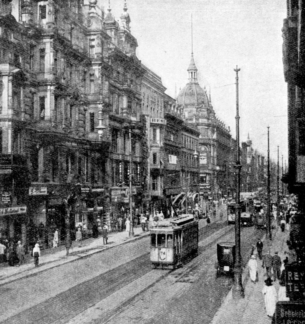 Berlin, Allemagne, 1922 - Donald McLeish