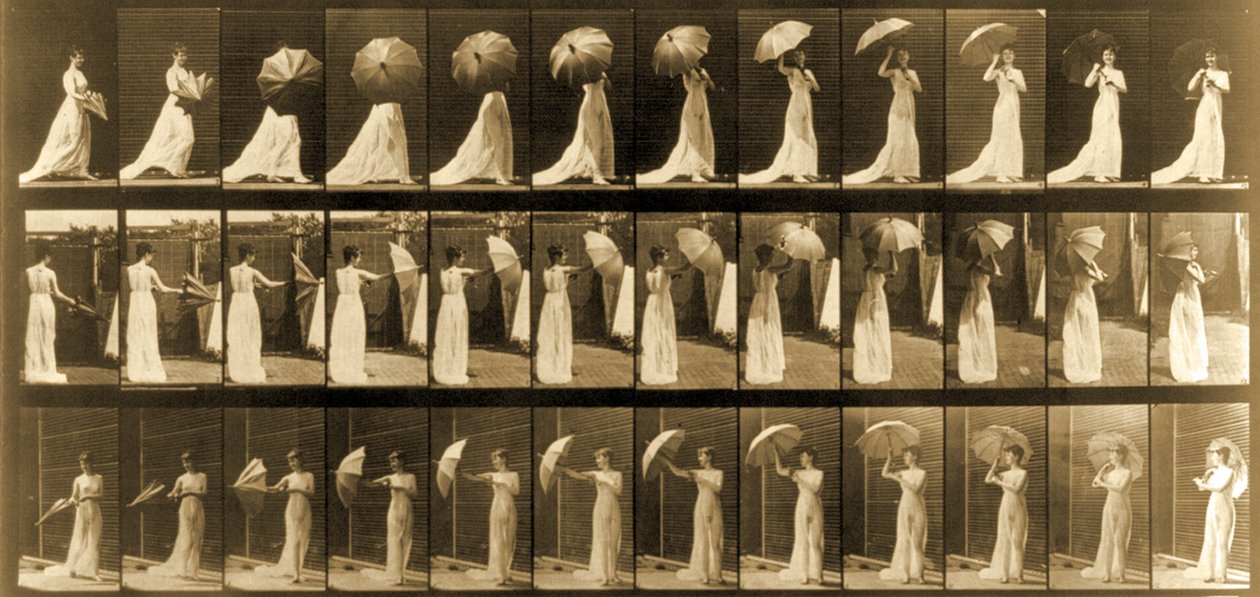 Femme ouvrant un parapluie de la série 