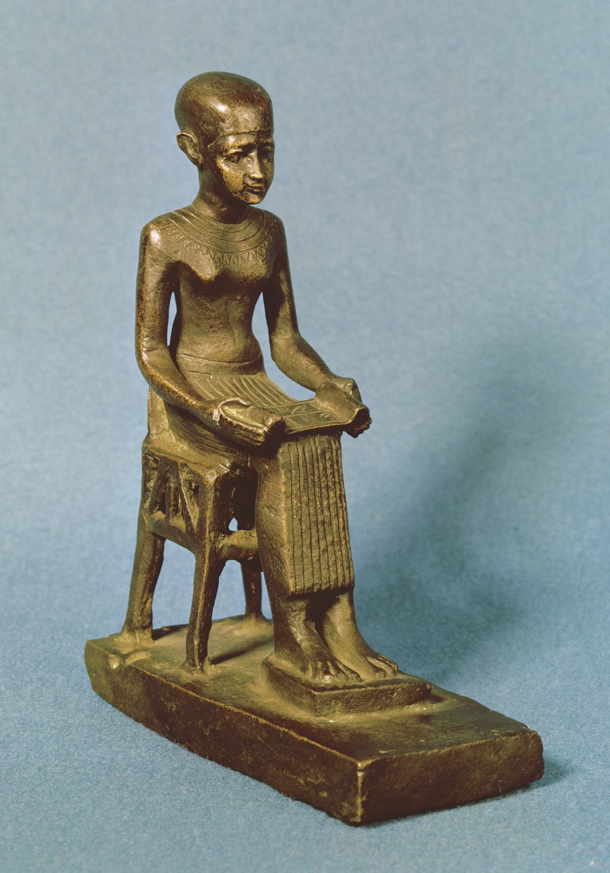 Statue assise d