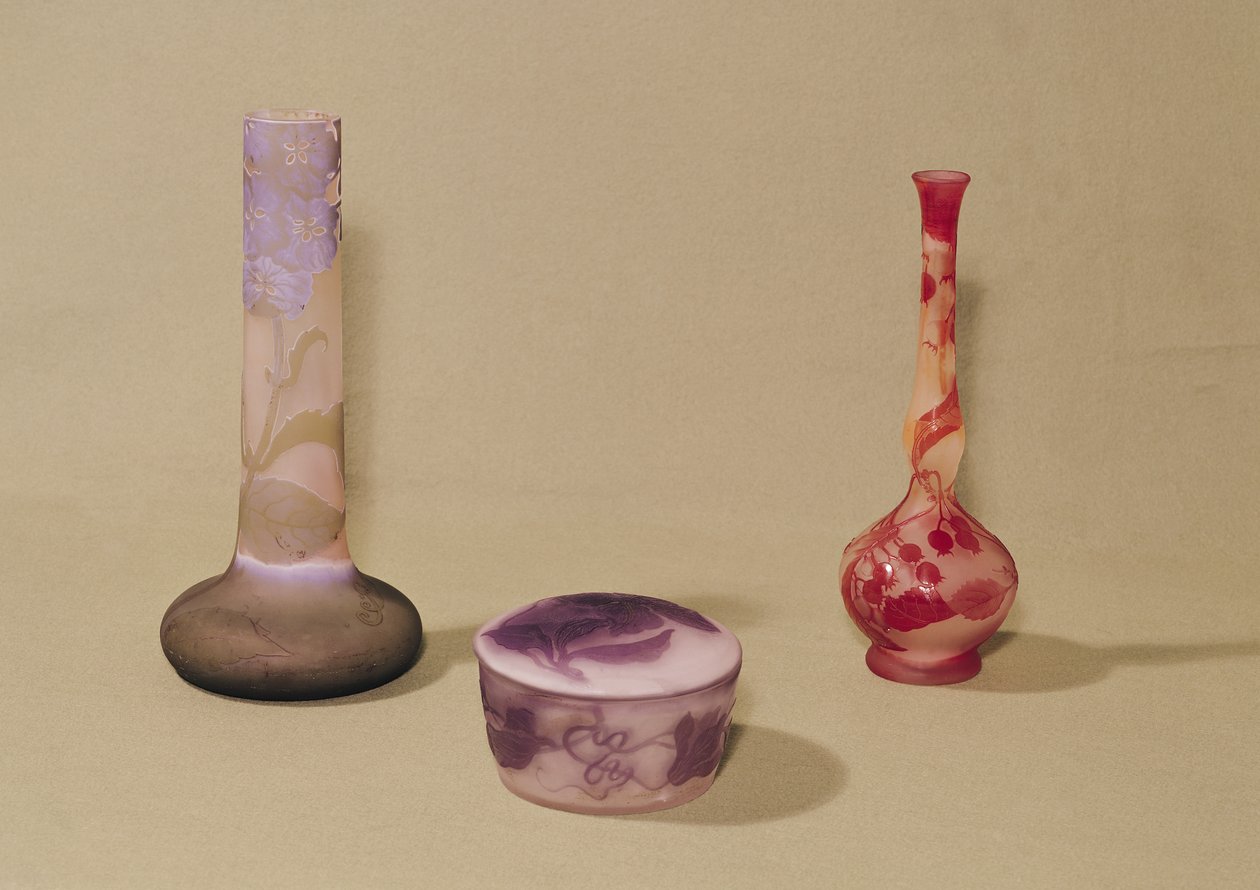 Deux vases et une bonbonnière, XIXe-XXe siècle - Emile Galle