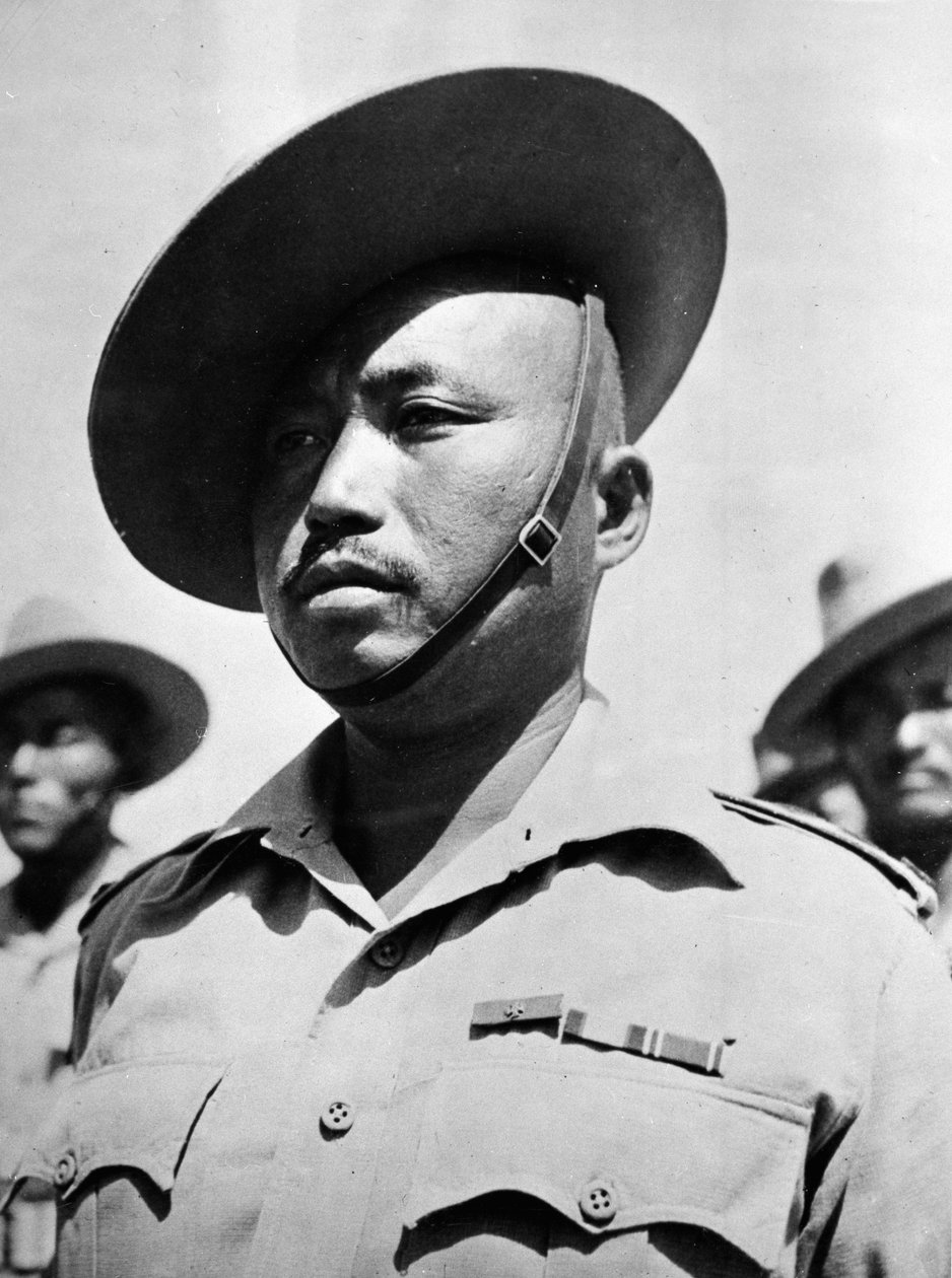 Portrait du subadar Lalbahadur Thapa, 1er bataillon des 2nd Gurkha Rifles - English Photographer