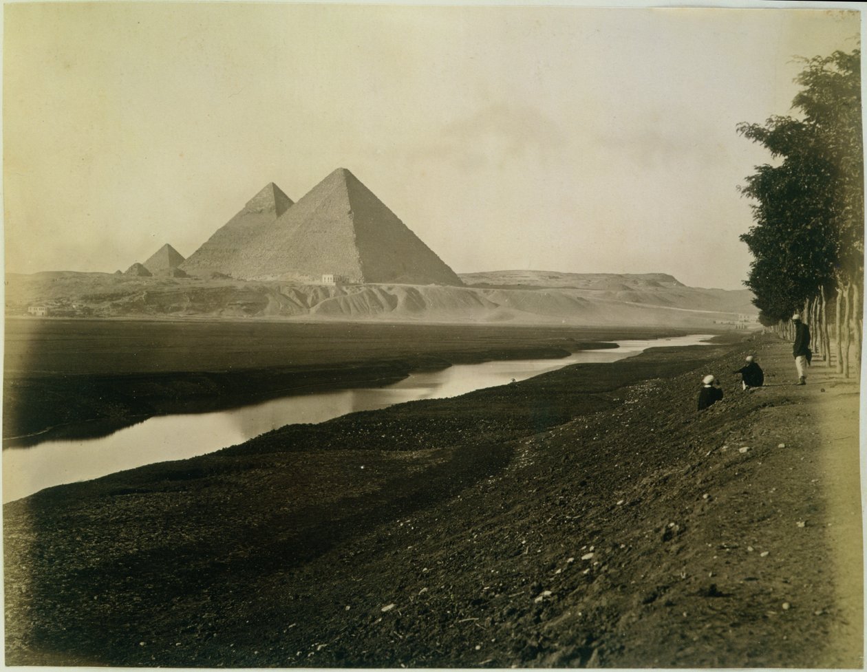 Pyramides, vers 1878 - English Photographer