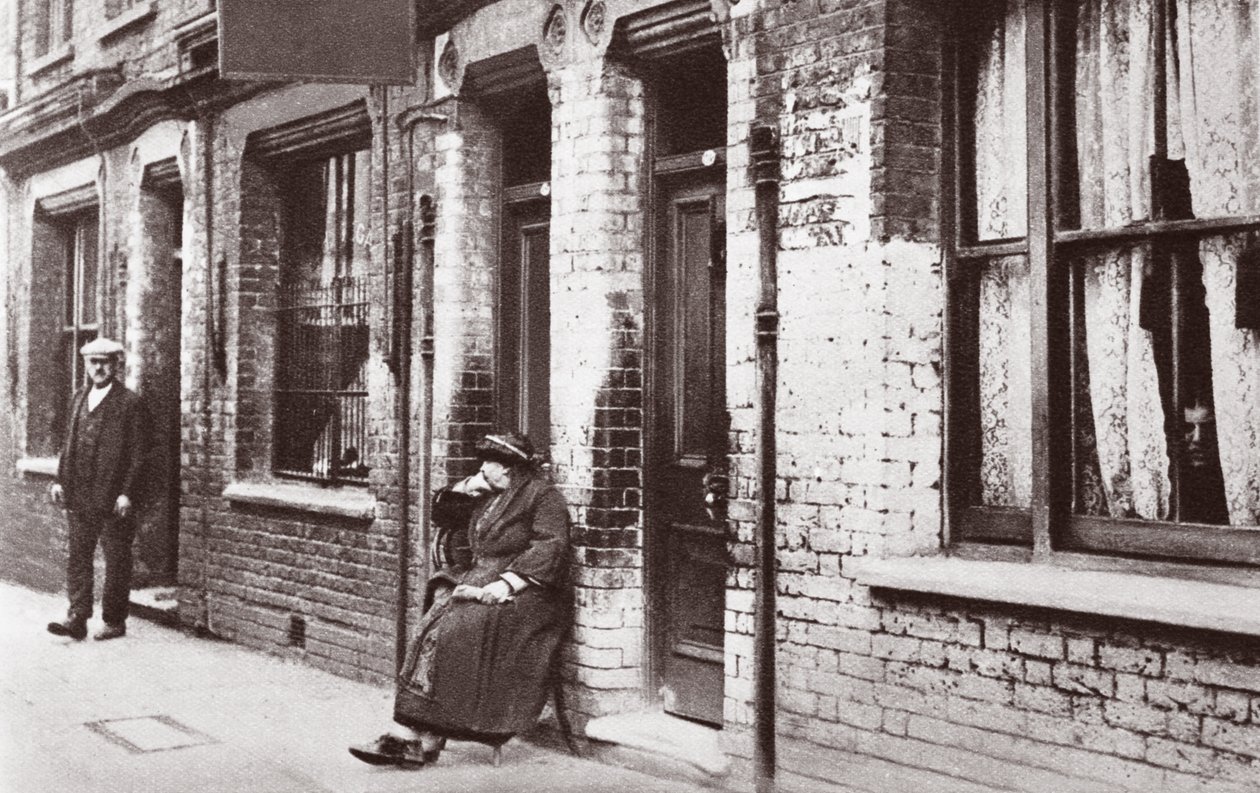 Taudis, 1934 - English Photographer