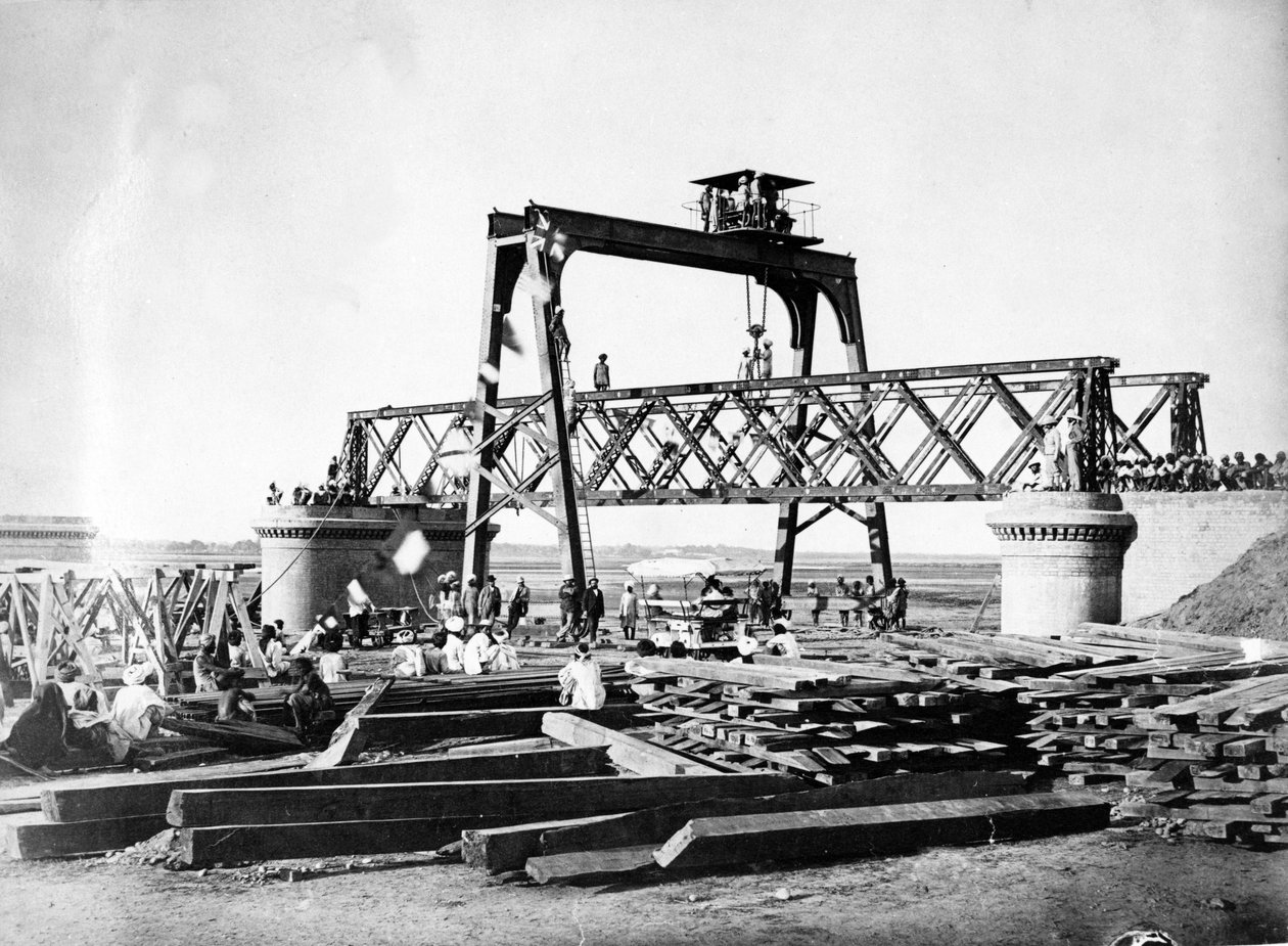 La construction du pont de Jhelum, Pakistan vers 1873 - English Photographer