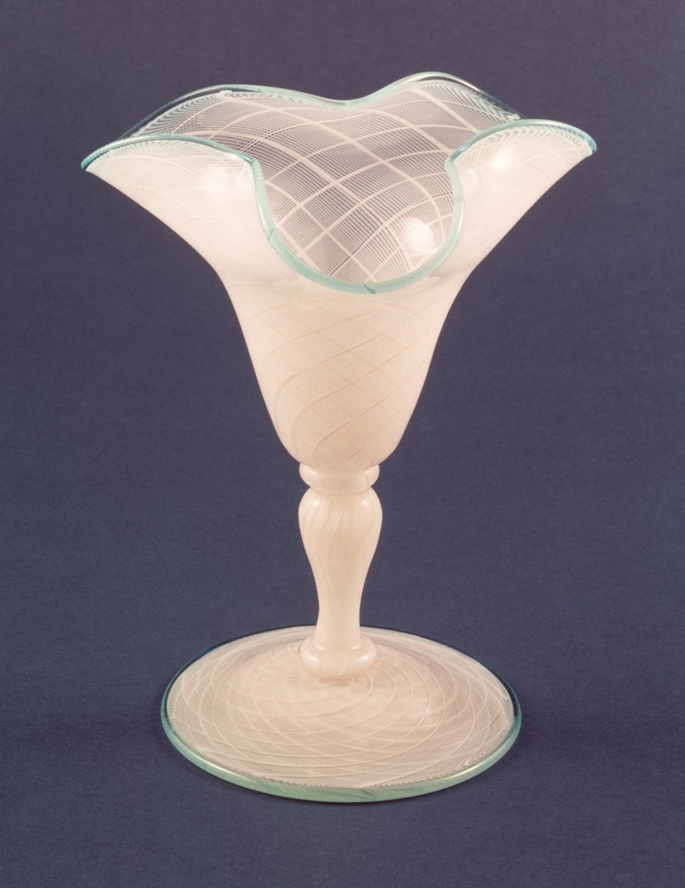Vase, fin du XIXe siècle - English School