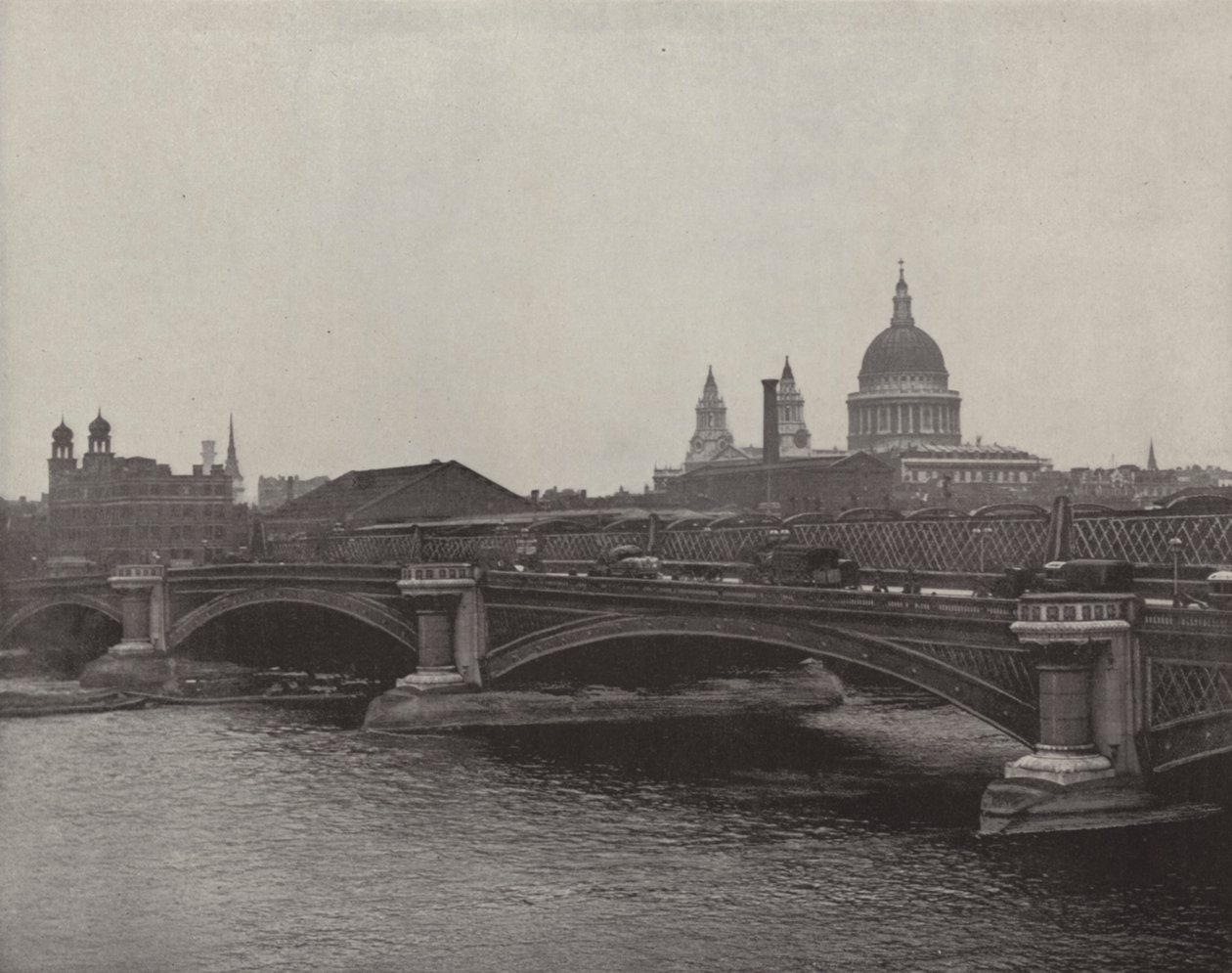 Pont Blackfriars (photo n/b) - English Photographer