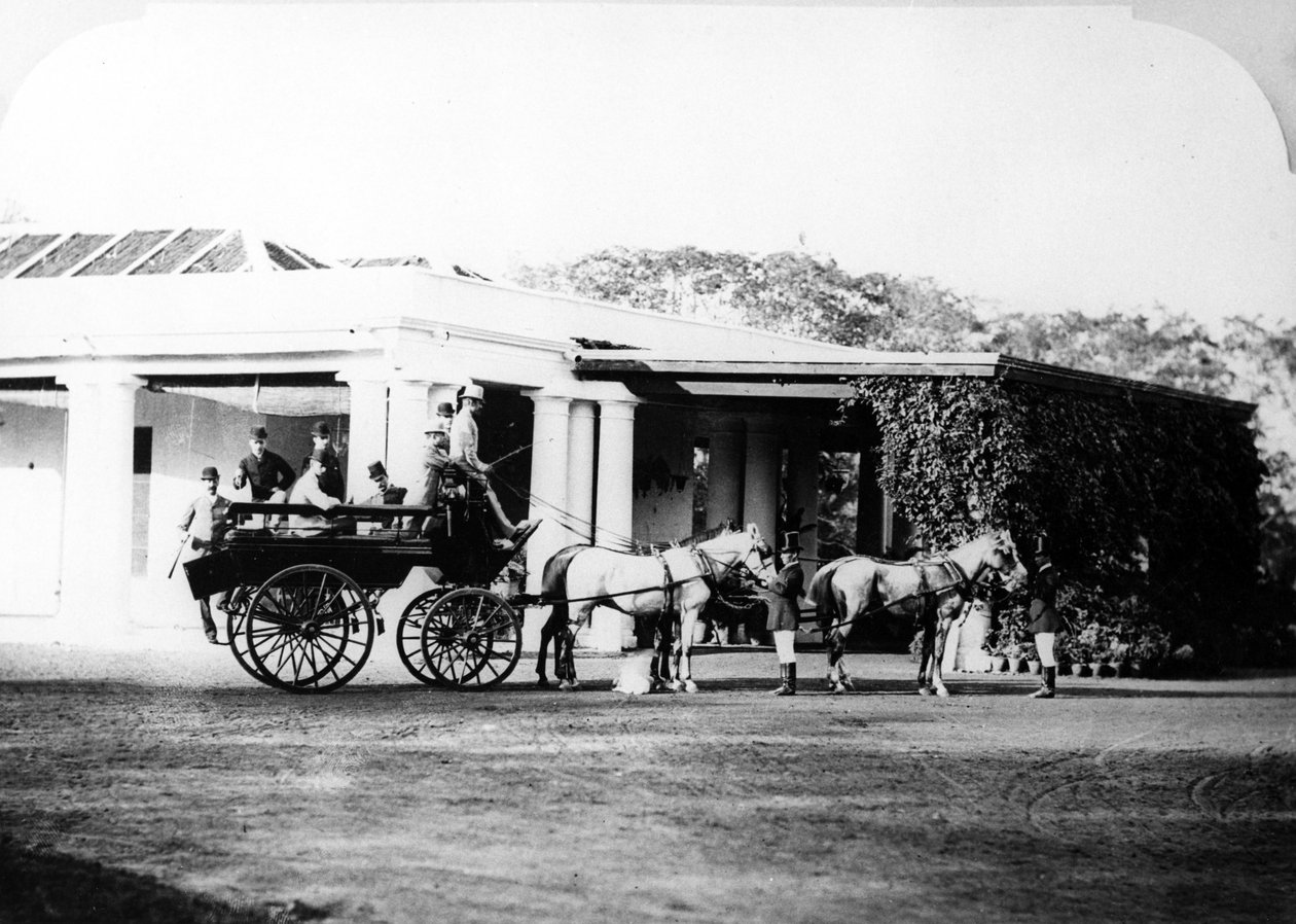 Carrosse tiré par des chevaux dans l