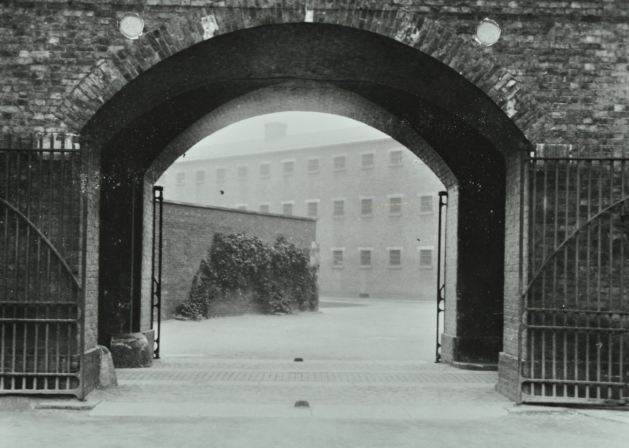 Prison de Millbank: arche, entrée, 1885 - English Photographer