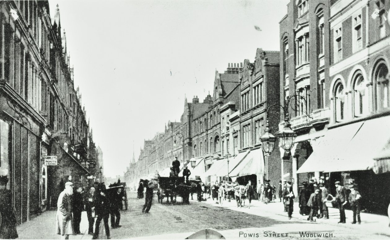Powis Street, Woolwich : vue générale, 1890 - English Photographer