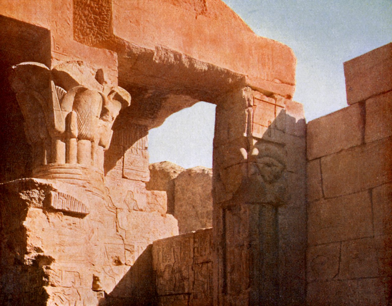 Temple à El Médina, Égypte - English Photographer