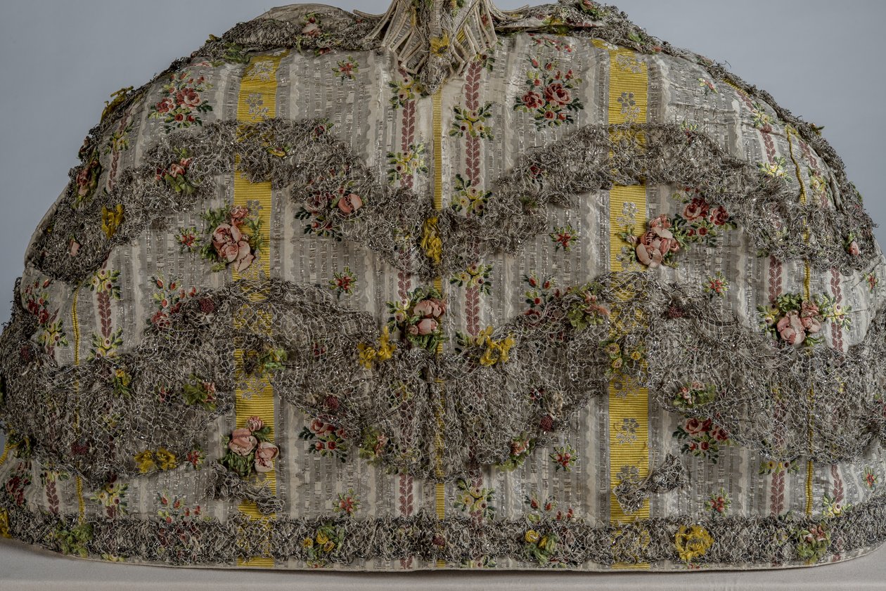 Mantua de poupée de mode (jupe) - English School
