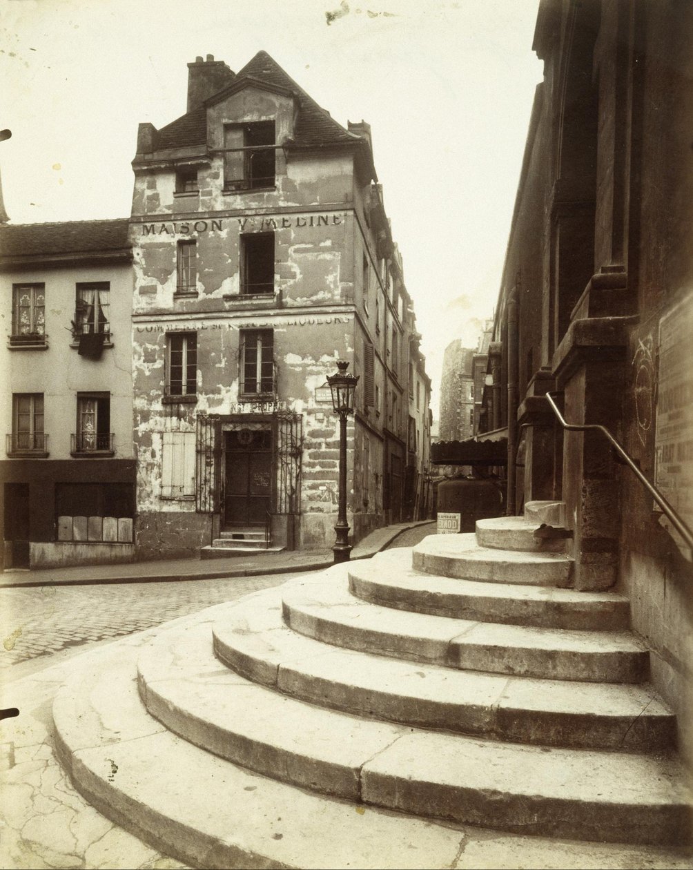 Rue de la Montagne-Sainte-Geneviève - Eugène Atget