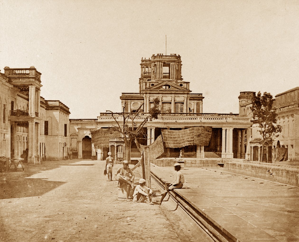 Intérieur du Chutr Munzil, Lucknow - Felice Beato