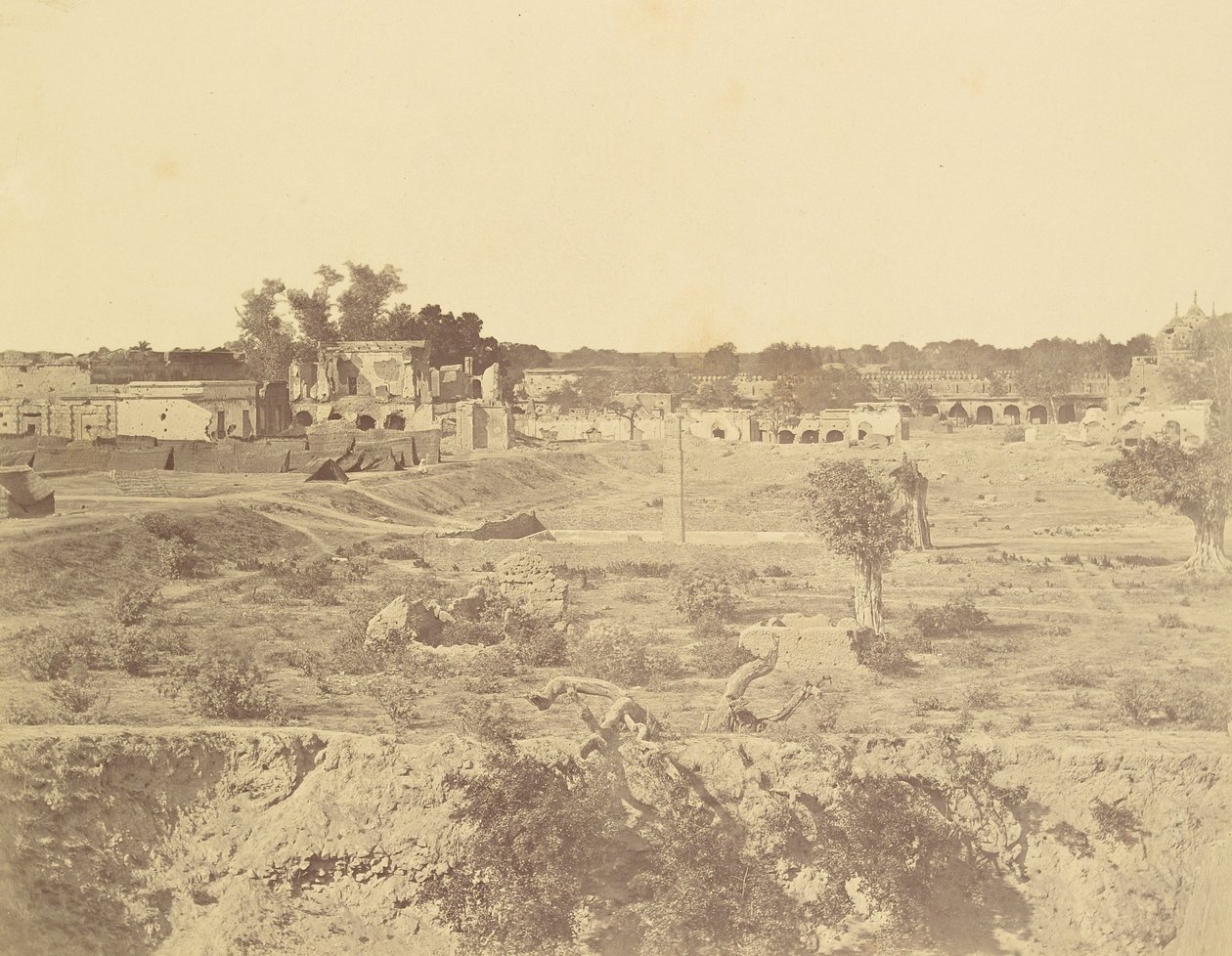 [Position de la batterie du Custom House] - Felice Beato