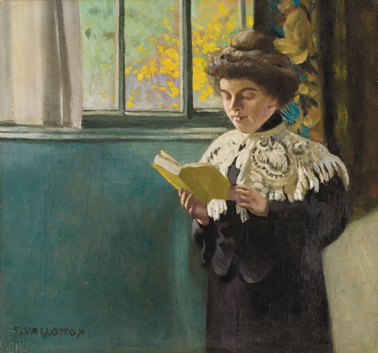 Femme lisant près d
