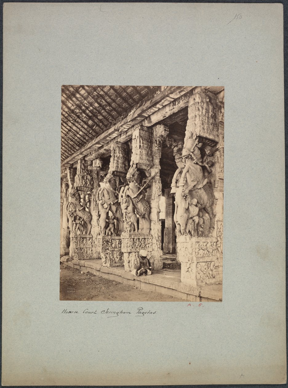 Cour des chevaux de Trichinopoly - Francis Frith and Co.