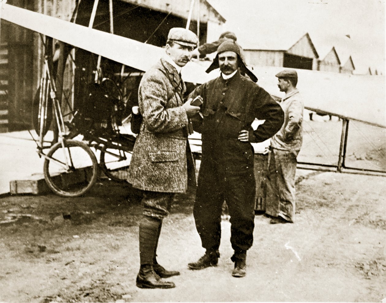 Blériot après avoir traversé la Manche, gravure de James Jarche, 1909 (photogravure) - French Photographer