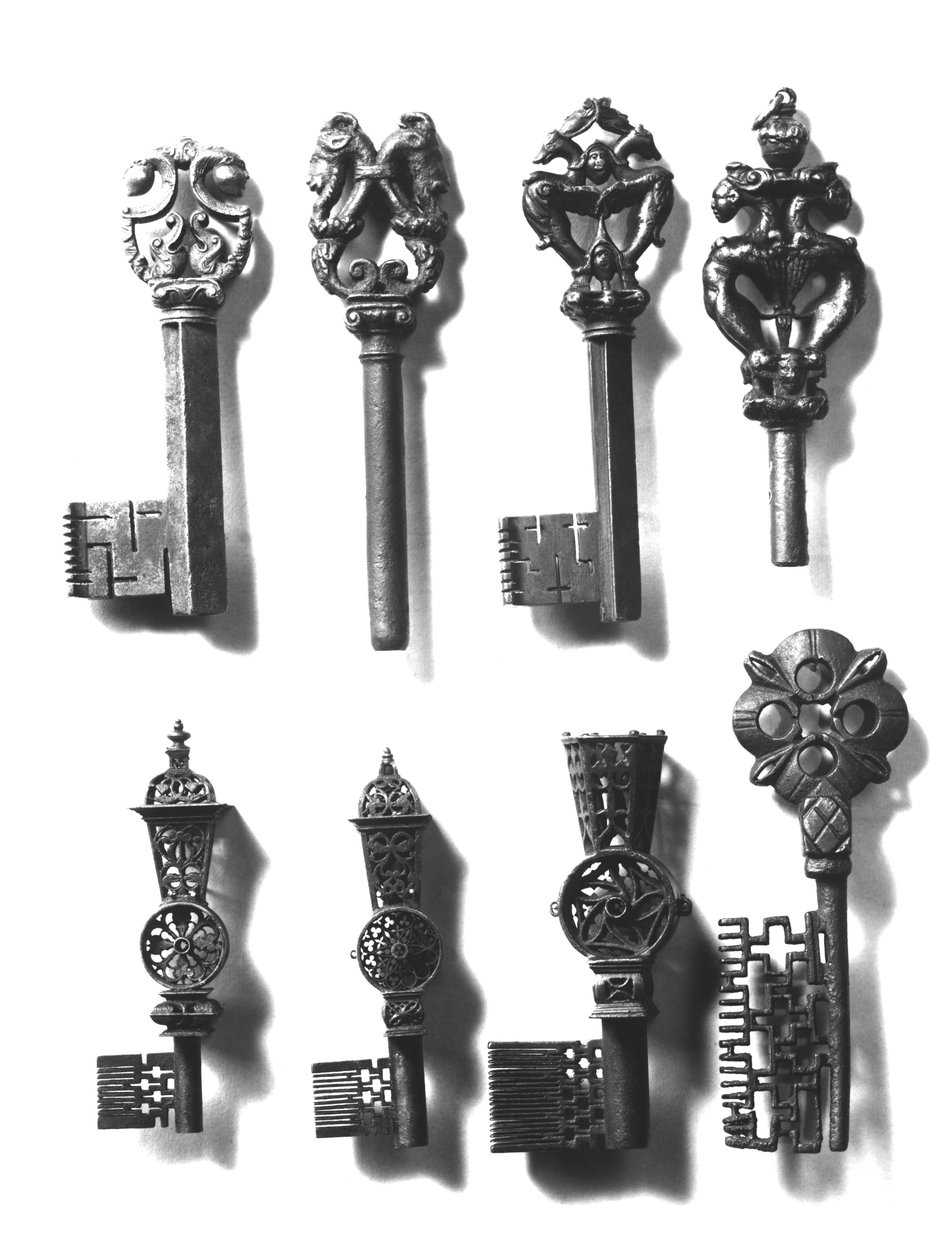 Huit clés décorées (fer) - French School
