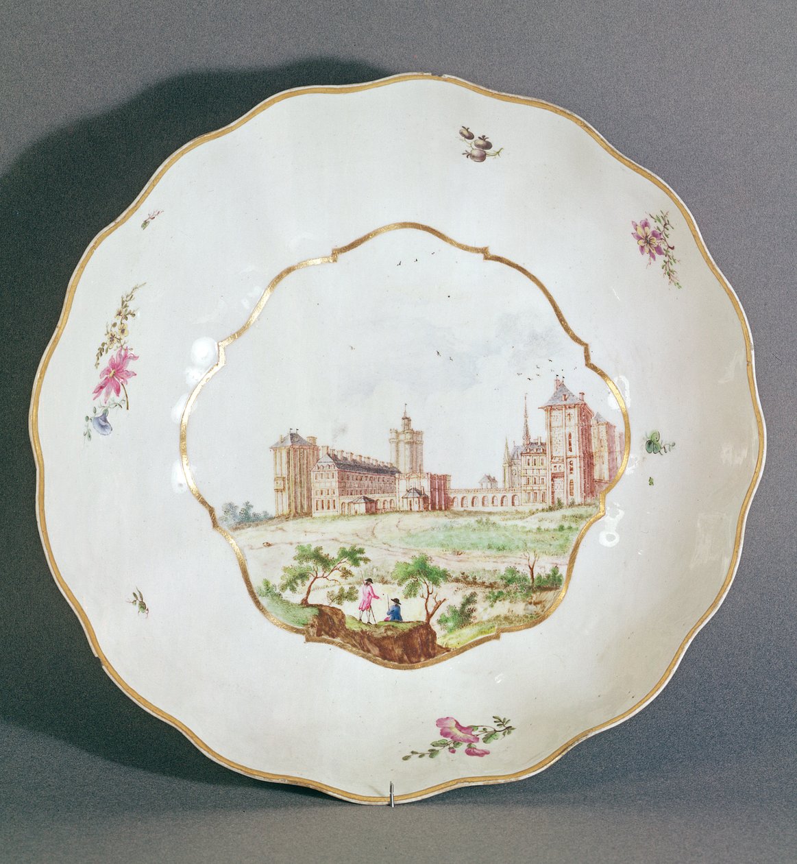 Assiette de Vincennes, vers 1745 - French School