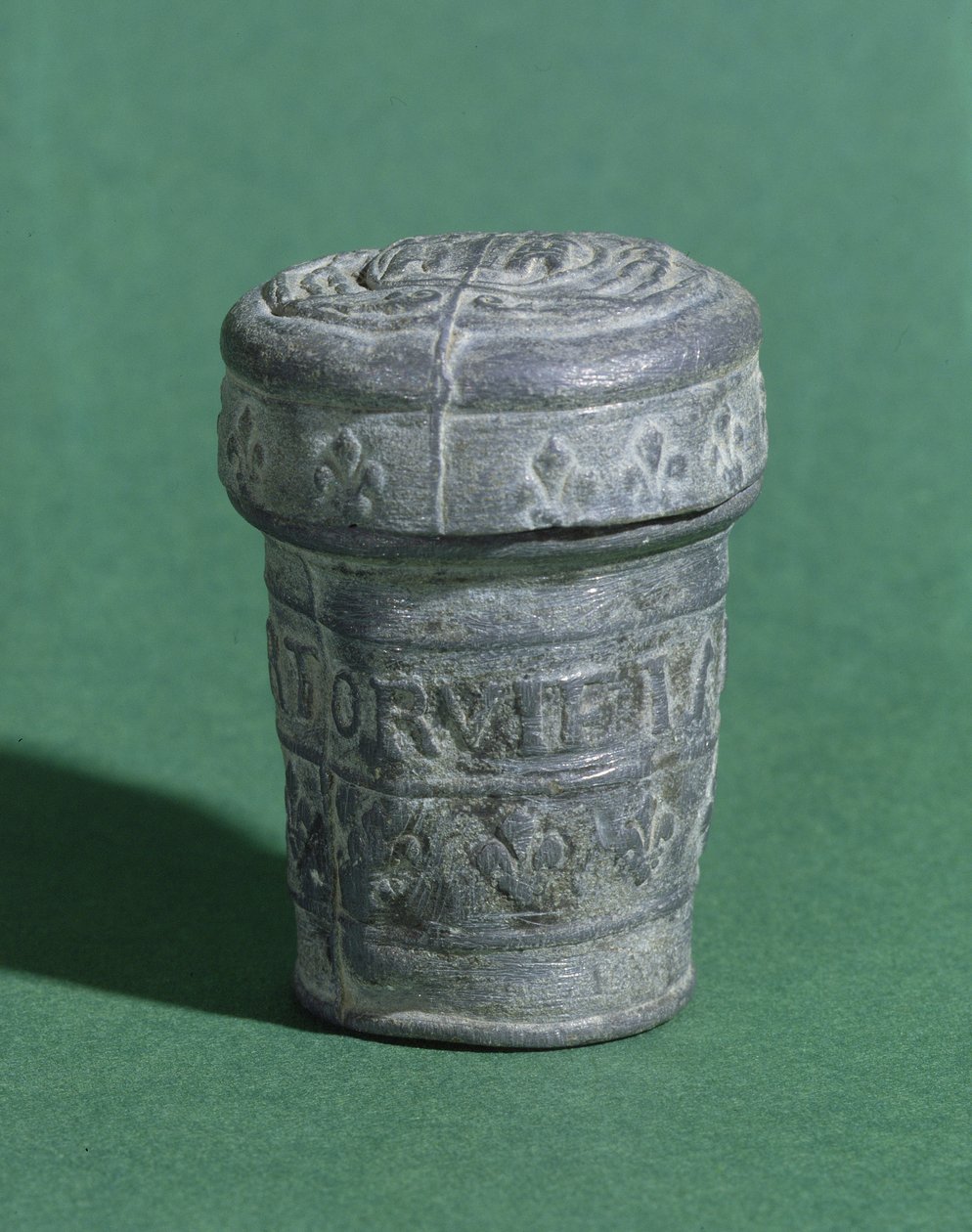 Boîte pour orviétan (plomb) - French School