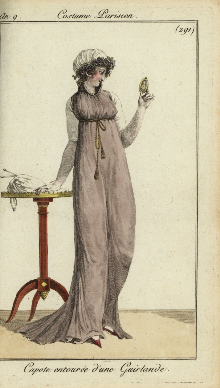 Femme à la mode regardant un médaillon - French School